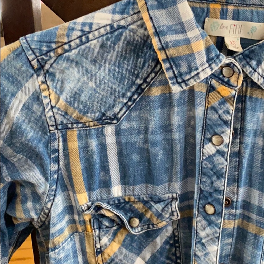 Blue plaid button down - Picture 3 of 3